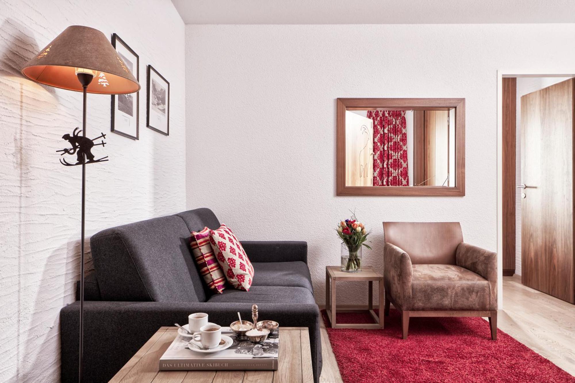 Hotel Goldener Berg レッヒ エクステリア 写真