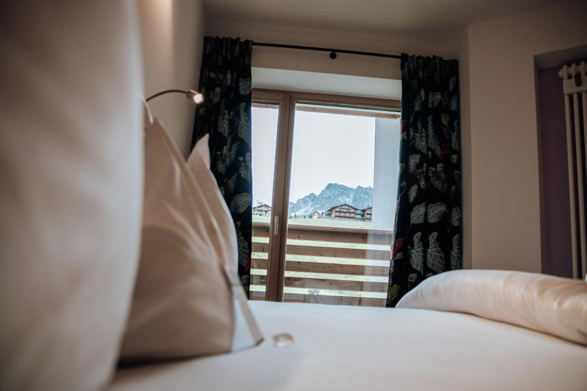 Hotel Goldener Berg レッヒ エクステリア 写真