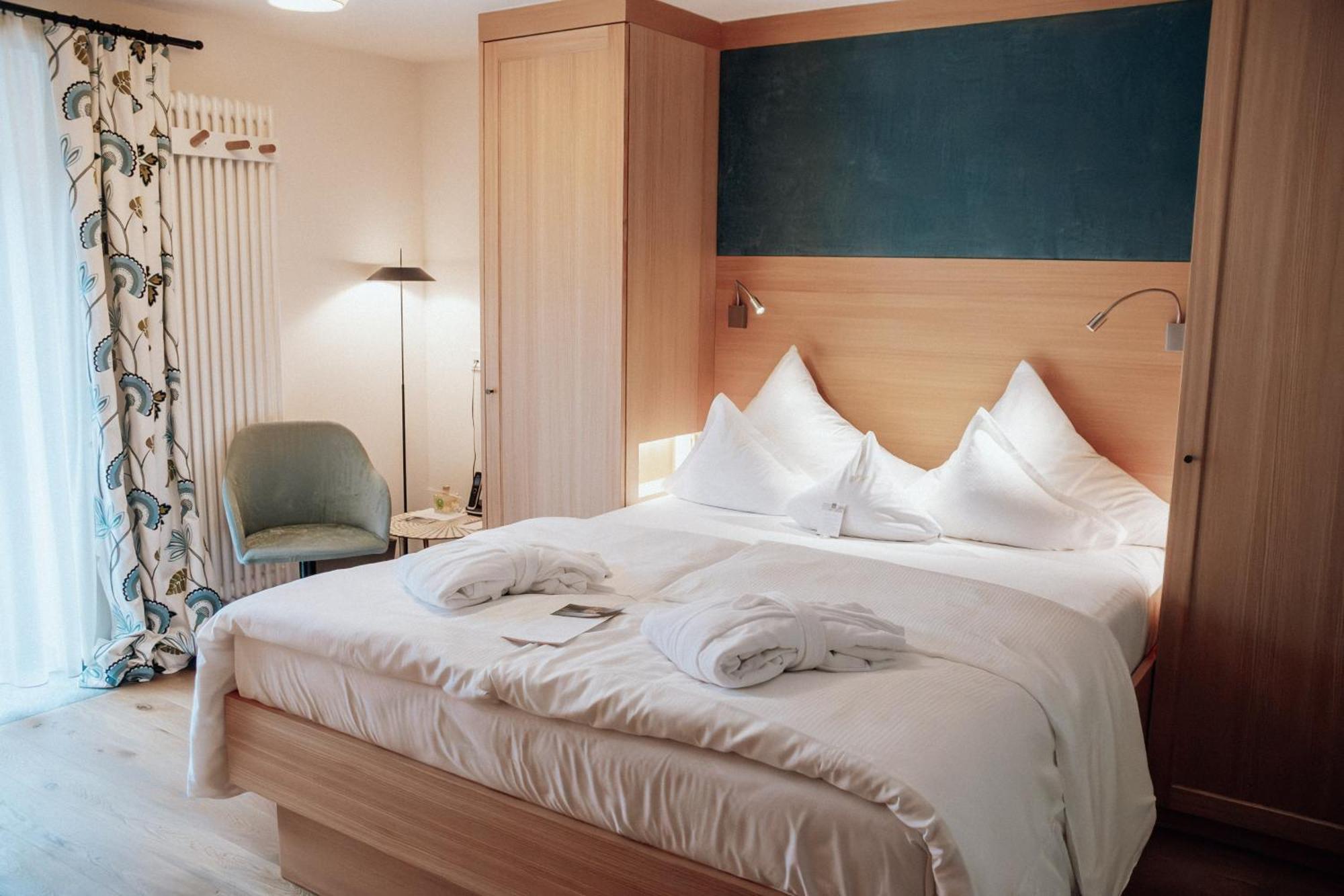 Hotel Goldener Berg レッヒ エクステリア 写真