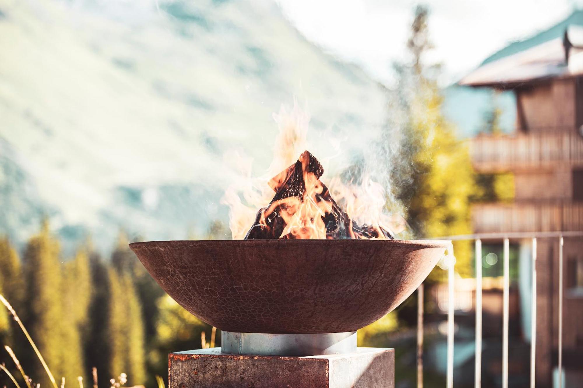 Hotel Goldener Berg レッヒ エクステリア 写真
