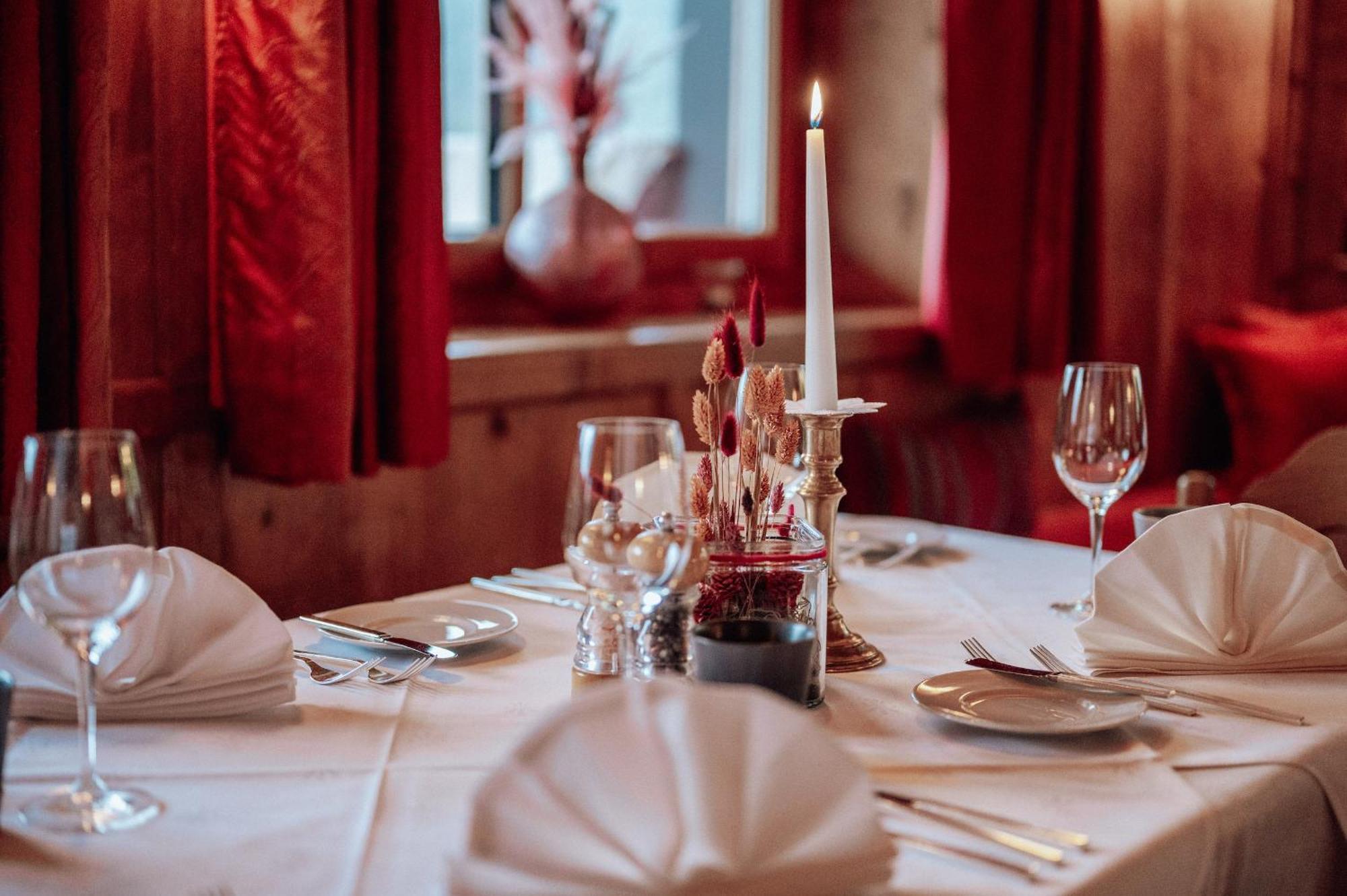 Hotel Goldener Berg レッヒ エクステリア 写真