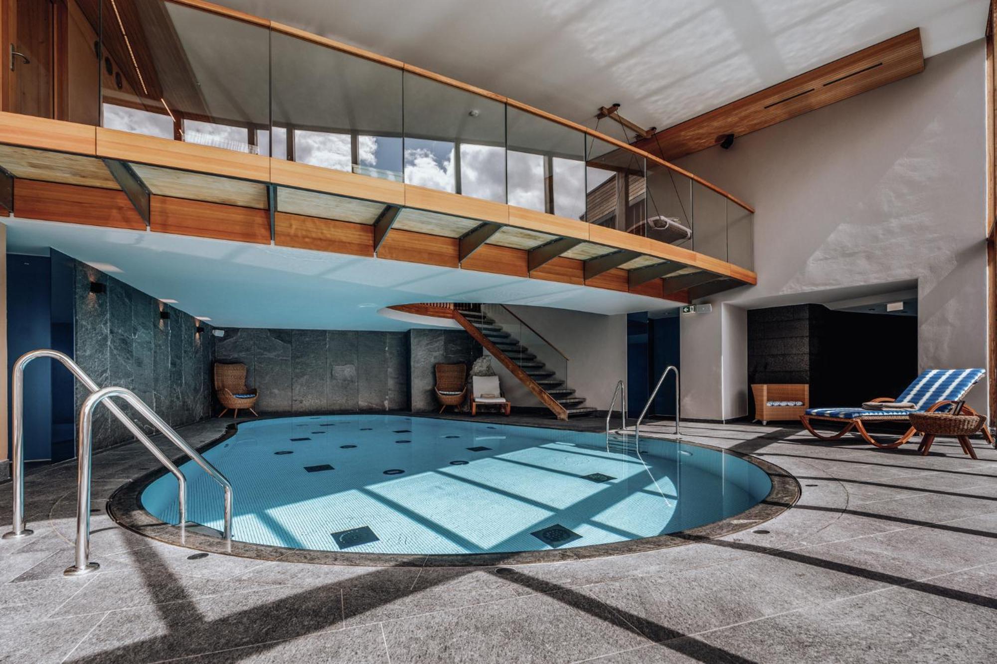 Hotel Goldener Berg レッヒ エクステリア 写真