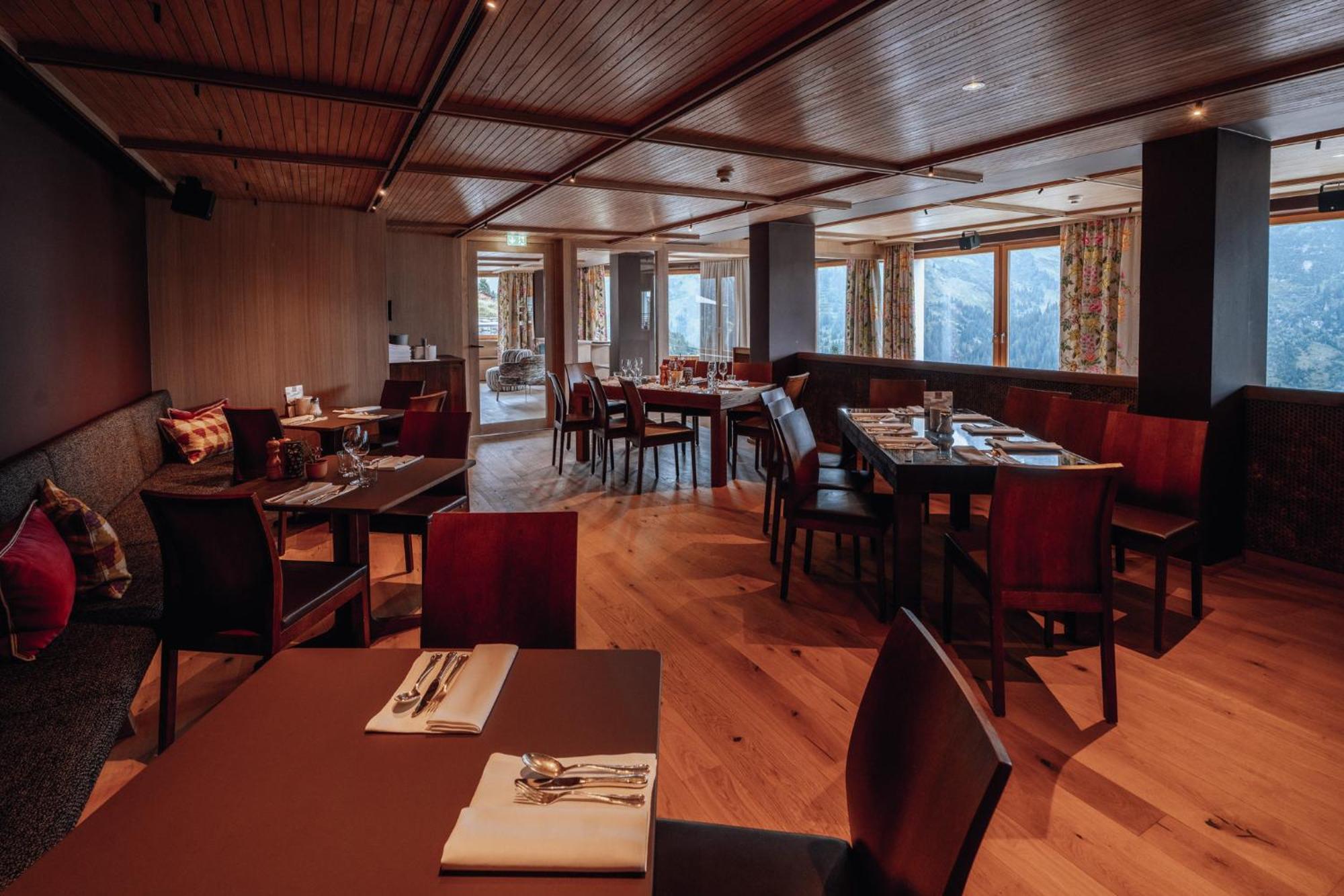 Hotel Goldener Berg レッヒ エクステリア 写真