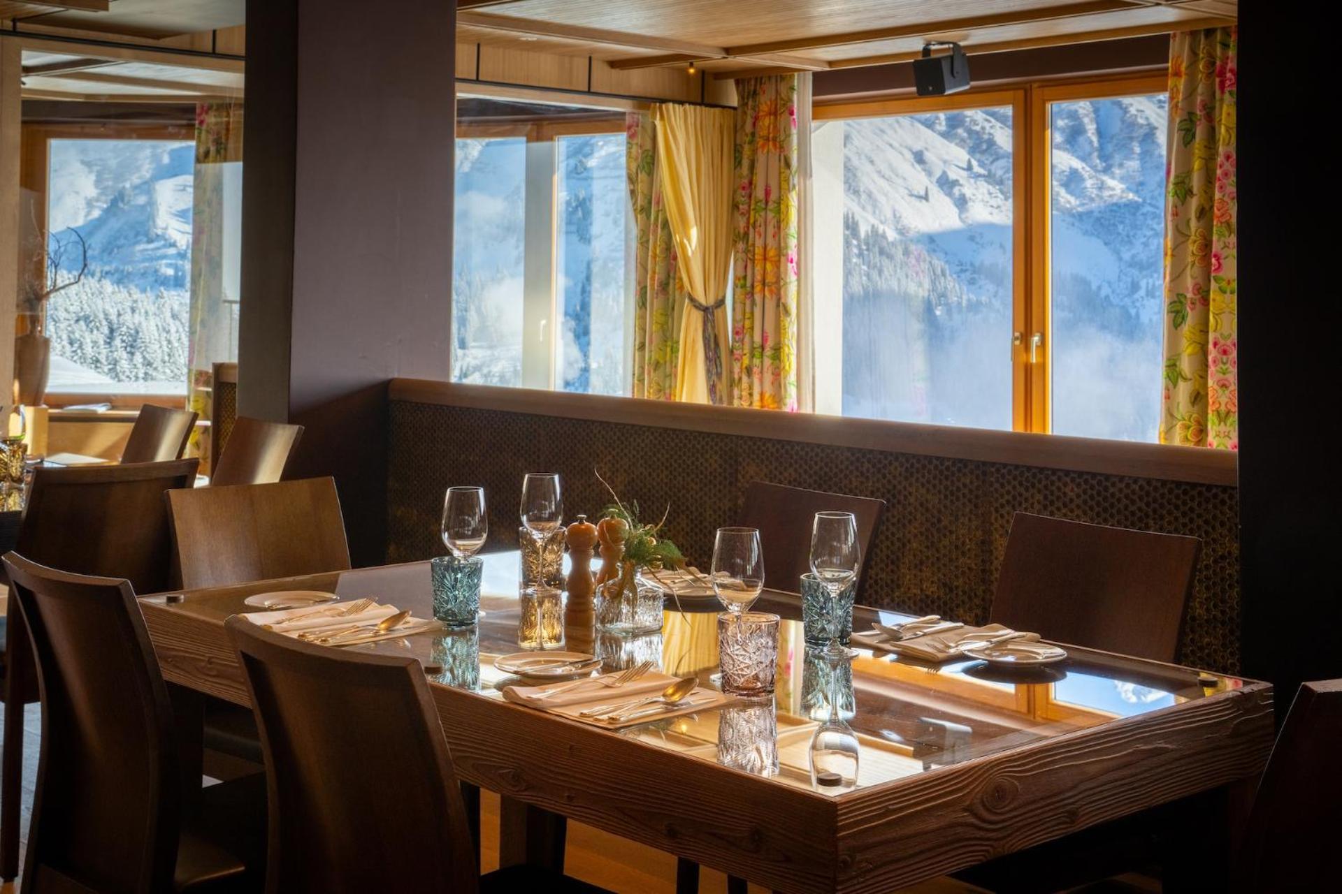 Hotel Goldener Berg レッヒ エクステリア 写真